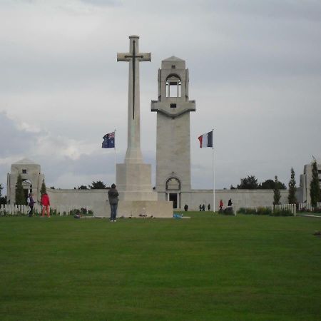 شقة Le Gite De Beatrice Et Laurent Villers-Bretonneux المظهر الخارجي الصورة