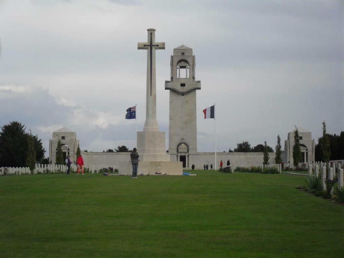 شقة Le Gite De Beatrice Et Laurent Villers-Bretonneux المظهر الخارجي الصورة